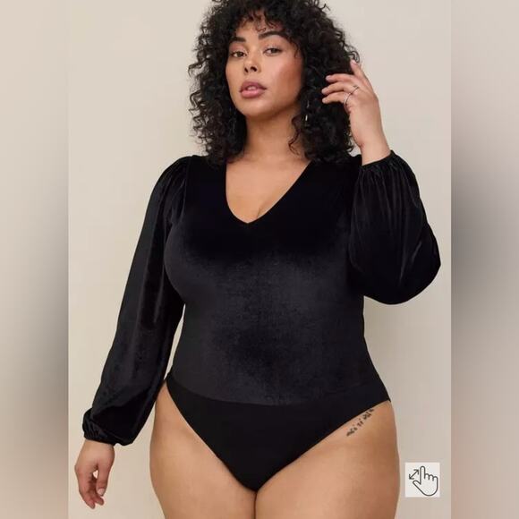 NWT Torrid Stretch Velvet V-Neck Balloon Slv Long Sleeve Bodysuit Sz 2X (18-20) - Picture 2 of 16